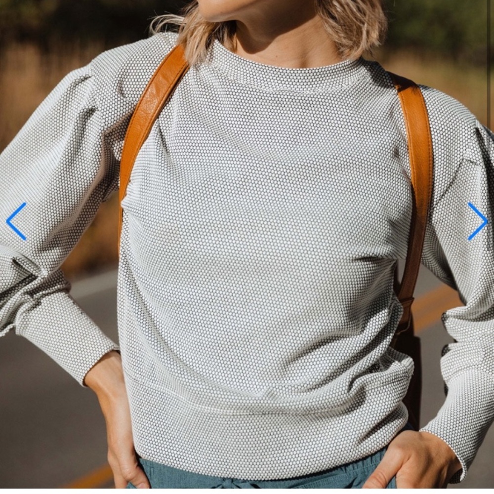 Albion Serena Cropped Pullover Textured Wideneck Sweater in White and Black - Picture 6 of 6